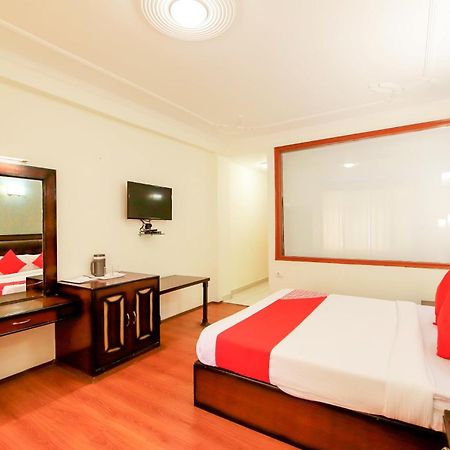 Oyo 3146 Six Season Regency Hotel Jagatsukh ภายนอก รูปภาพ