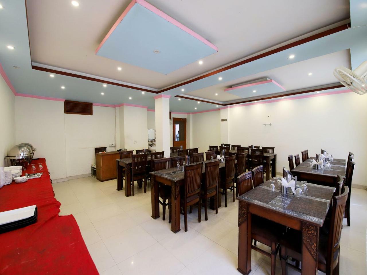 Oyo 3146 Six Season Regency Hotel Jagatsukh ภายนอก รูปภาพ