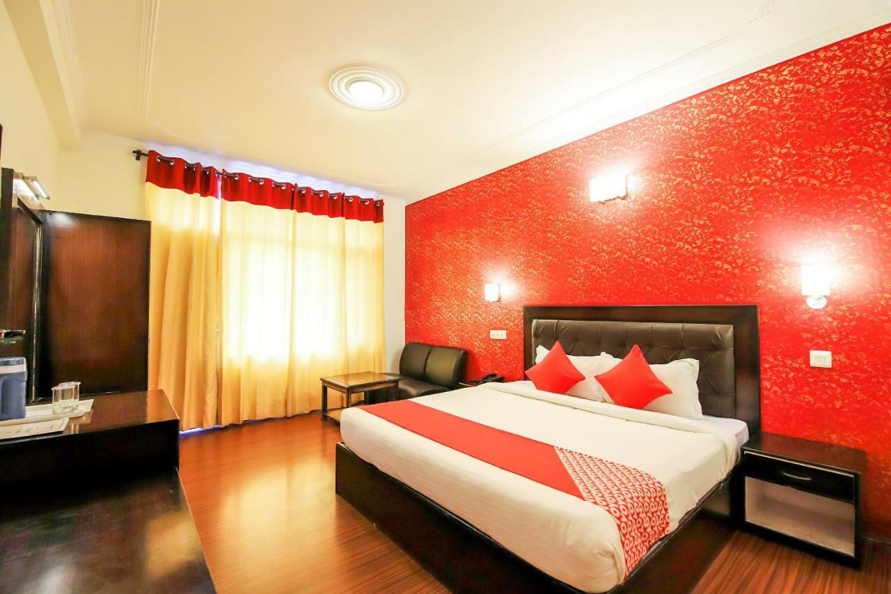Oyo 3146 Six Season Regency Hotel Jagatsukh ภายนอก รูปภาพ
