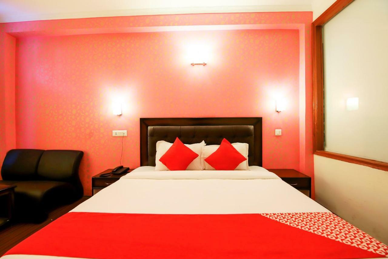 Oyo 3146 Six Season Regency Hotel Jagatsukh ภายนอก รูปภาพ